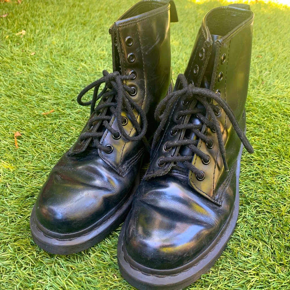 Black Dr Martens Boots